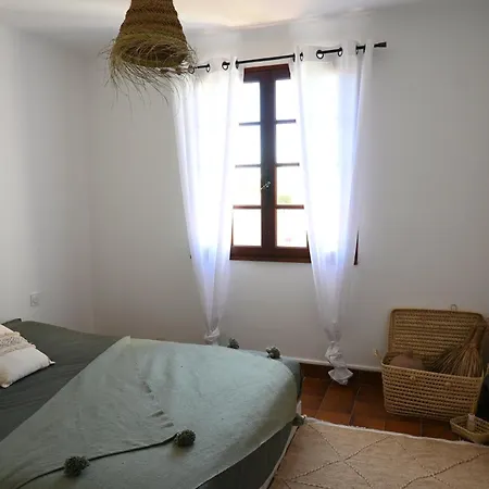 Holiday home Maison Pour 6 Pers A 50 M De La